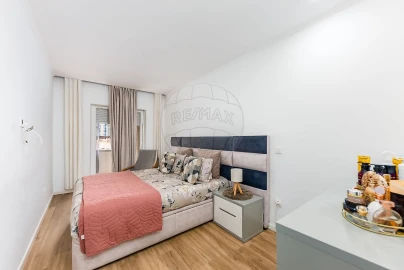 Apartamento T3 para Venda em Queluz e Belas