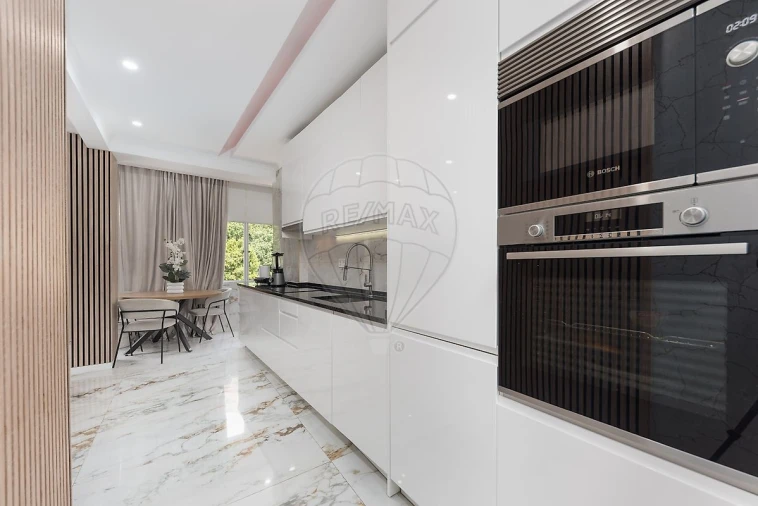 Apartamento T3 para Venda em Queluz e Belas Foto 3