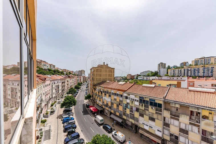 Apartamento T3 para Venda em Queluz e Belas Foto 9