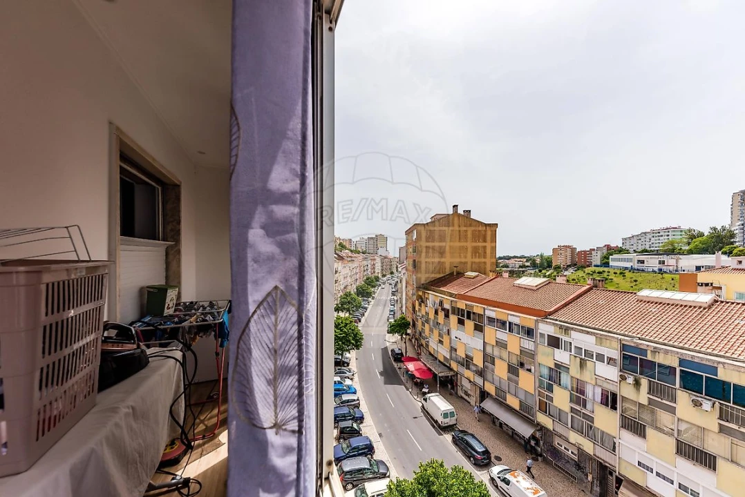 Apartamento T3 para Venda em Queluz e Belas Foto 14