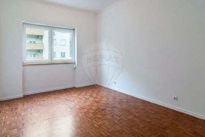 Apartamento T3 para Arrendamento em Oeiras e São Julião da Barra, Paço de Arcos e Caxias