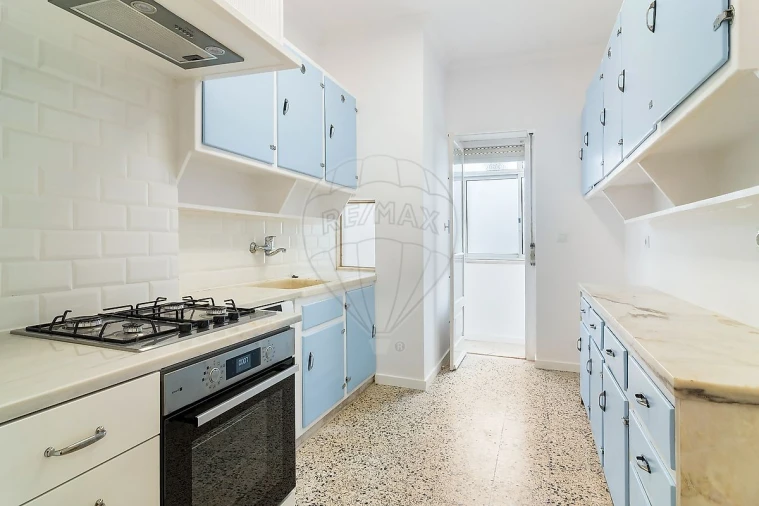 Apartamento T3 para Arrendamento em Oeiras e São Julião da Barra, Paço de Arcos e Caxias Foto 19