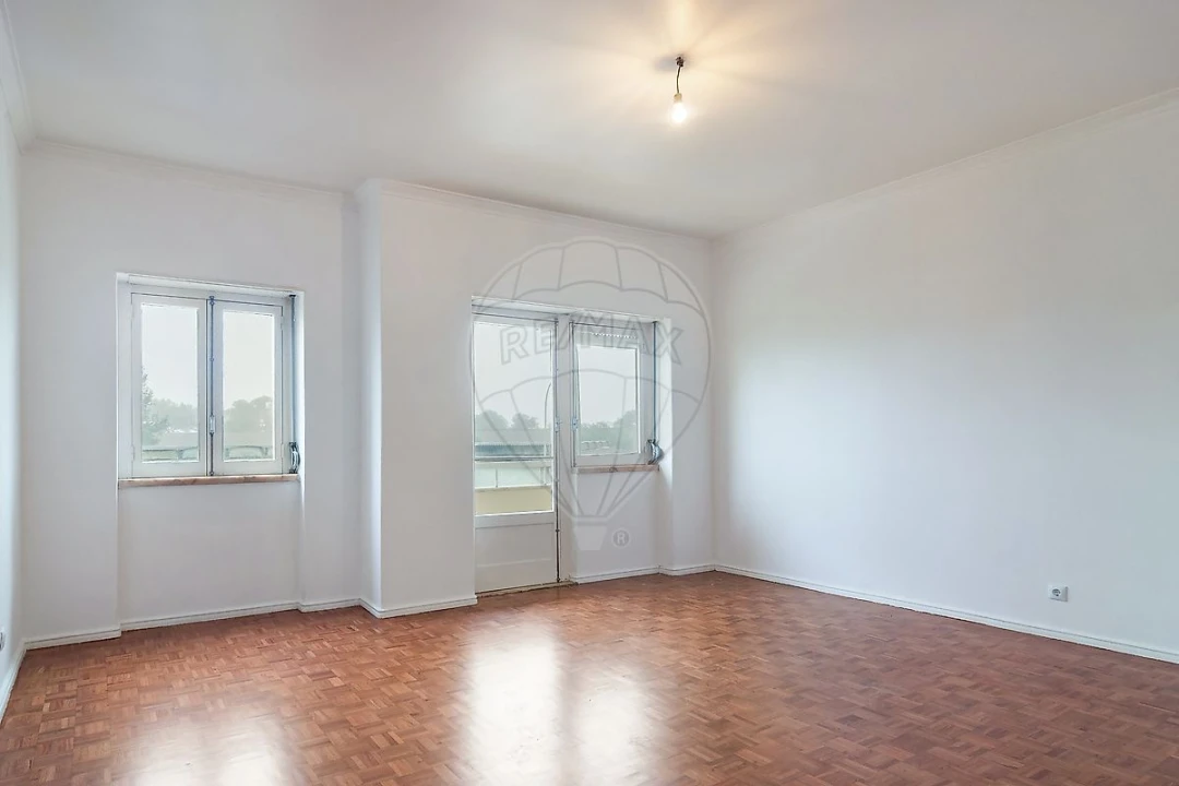 Apartamento T3 para Arrendamento em Oeiras e São Julião da Barra, Paço de Arcos e Caxias Foto 15