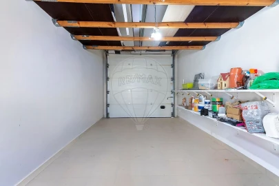 Moradia T4 para Venda em A dos Cunhados e Maceira