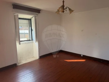 Moradia T1 para Venda em Cesar