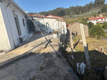 Moradia T1 para Venda em Cesar
