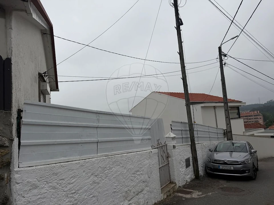Moradia T1 para Venda em Cesar Foto 2