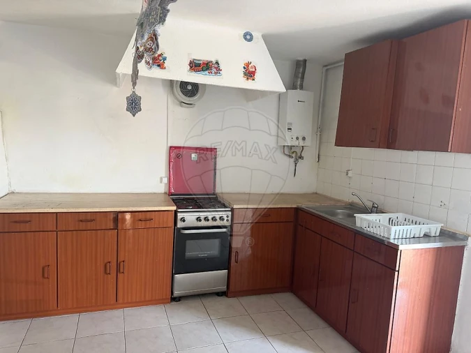 Moradia T1 para Venda em Cesar Foto 13