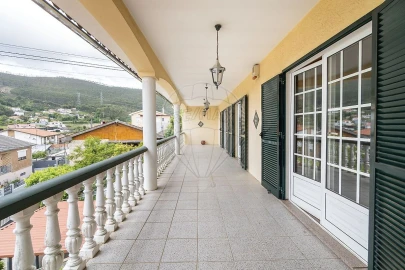 Moradia T3 para Venda em Vila Chã, Codal e Vila Cova de Perrinho