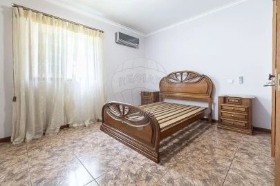 Moradia T3 para Venda em Vila Chã, Codal e Vila Cova de Perrinho