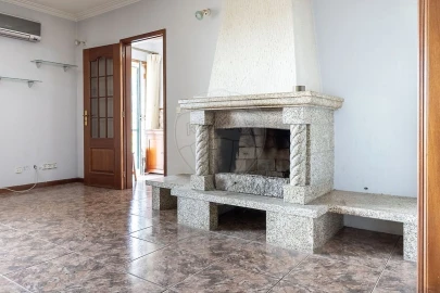 Moradia T3 para Venda em Vila Chã, Codal e Vila Cova de Perrinho