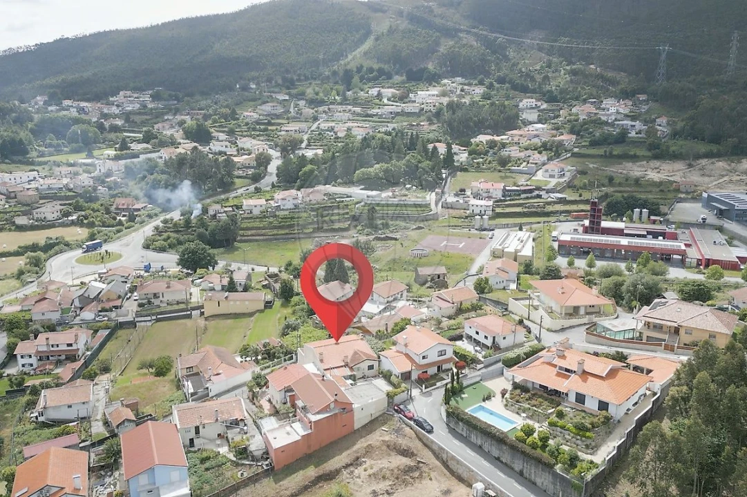 Moradia T3 para Venda em Vila Chã, Codal e Vila Cova de Perrinho Foto 8