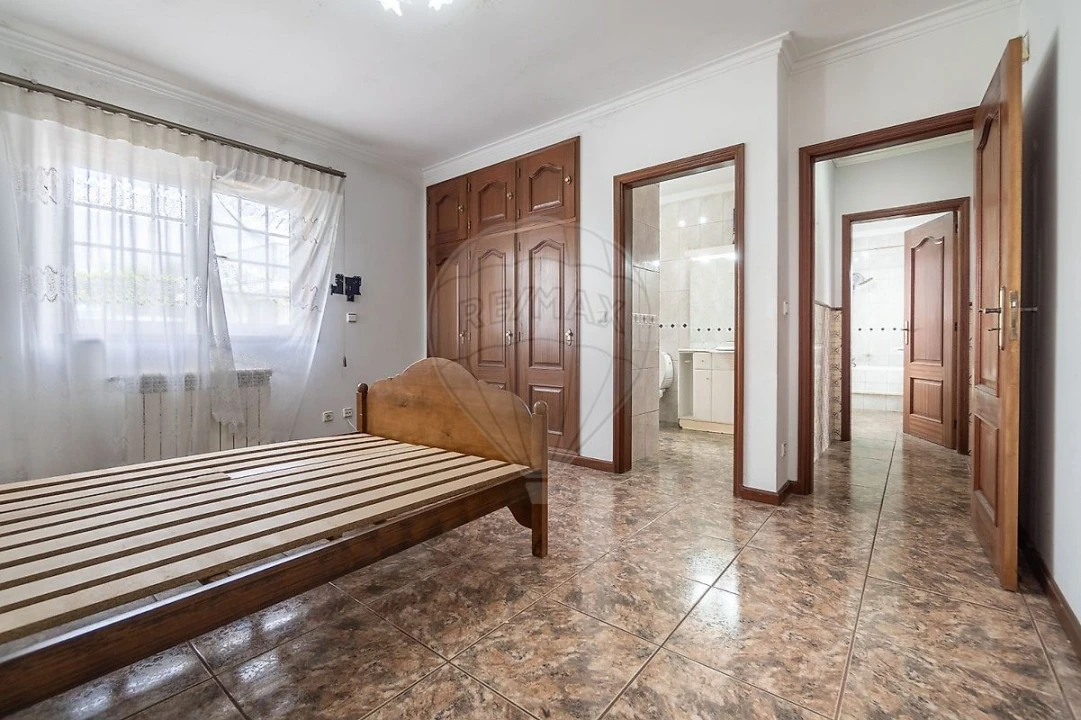 Moradia T3 para Venda em Vila Chã, Codal e Vila Cova de Perrinho Foto 4