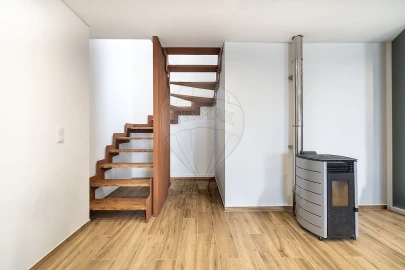 Moradia T2 para Venda em Cepelos