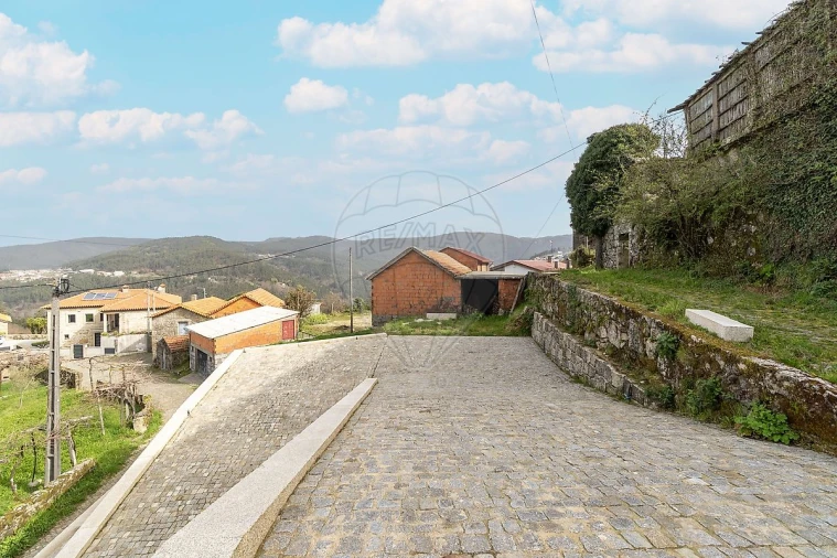 Moradia T2 para Venda em Cepelos Foto 34