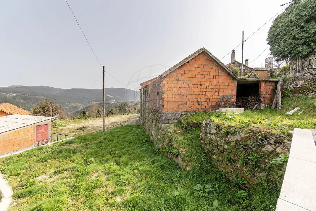 Moradia T2 para Venda em Cepelos Foto 37