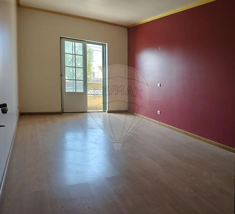 Apartamento T2 para Venda em Benfica do Ribatejo Foto 8