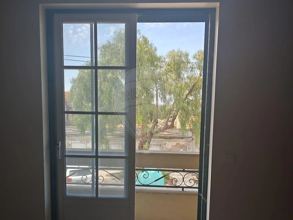 Apartamento T2 para Venda em Benfica do Ribatejo Foto 9