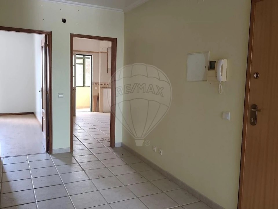 Apartamento T2 para Venda em Benfica do Ribatejo Foto 5