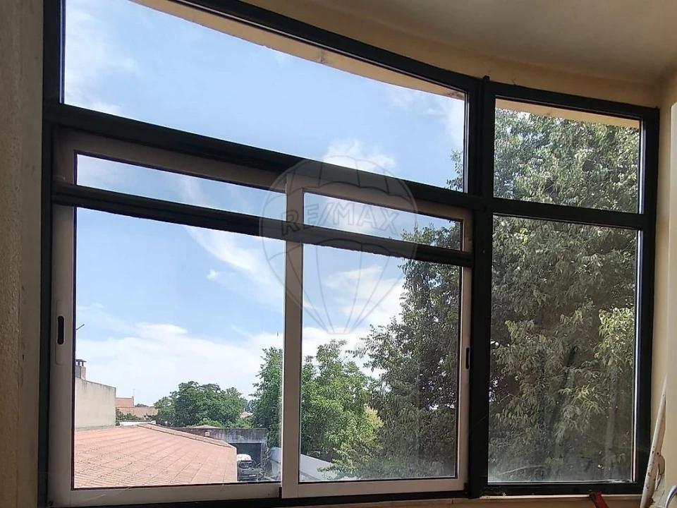 Apartamento T2 para Venda em Benfica do Ribatejo Foto 13