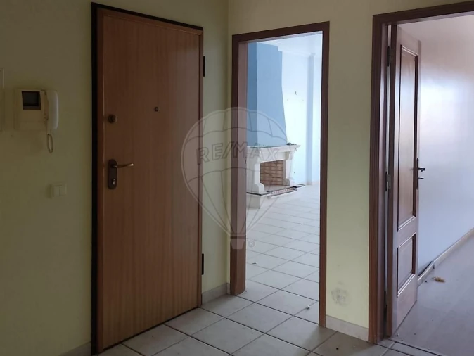 Apartamento T2 para Venda em Benfica do Ribatejo