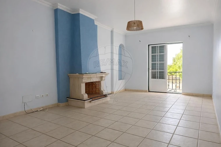 Apartamento T2 para Venda em Benfica do Ribatejo Foto 3