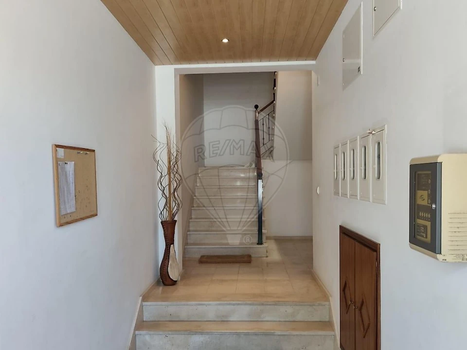 Apartamento T2 para Venda em Benfica do Ribatejo Foto 2