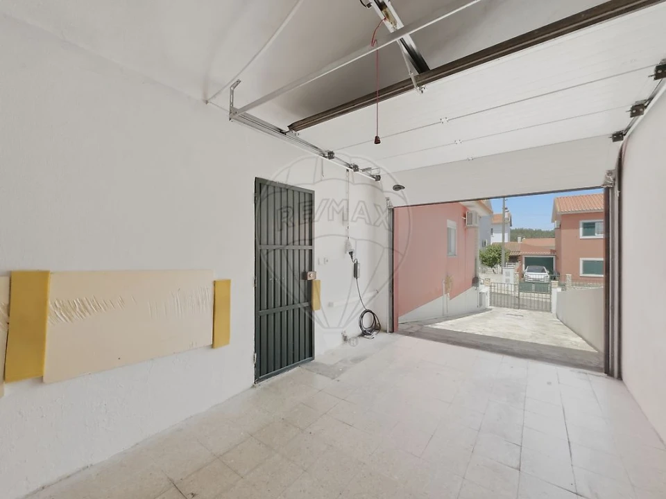 Moradia T2 para Venda em Abrigada e Cabanas de Torres Foto 29