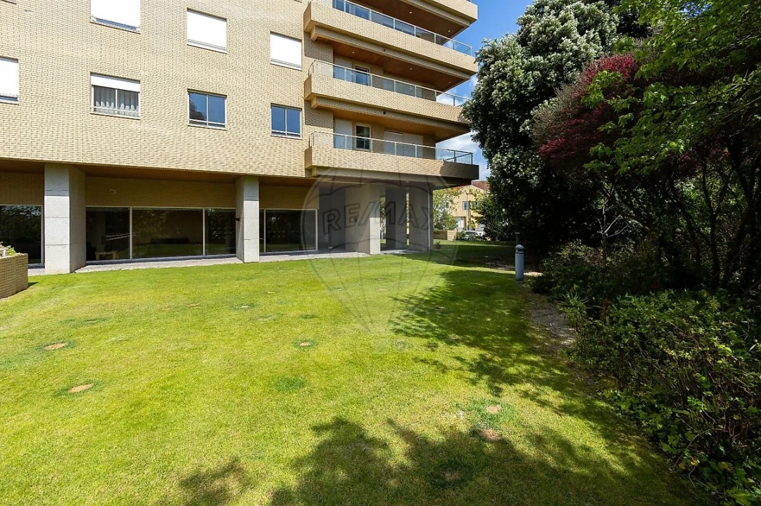 Apartamento T3 para Arrendamento em Aldoar, Foz do Douro e Nevogilde Foto 5