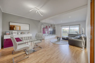 Apartamento T2 para Venda em Canelas