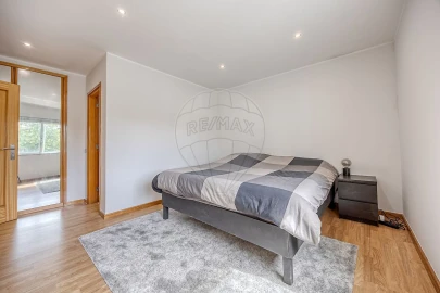 Apartamento T2 para Venda em Canelas