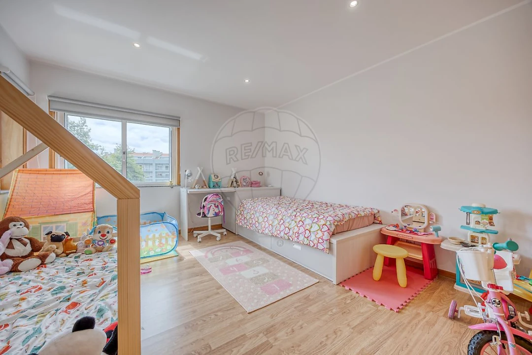 Apartamento T2 para Venda em Canelas Foto 1