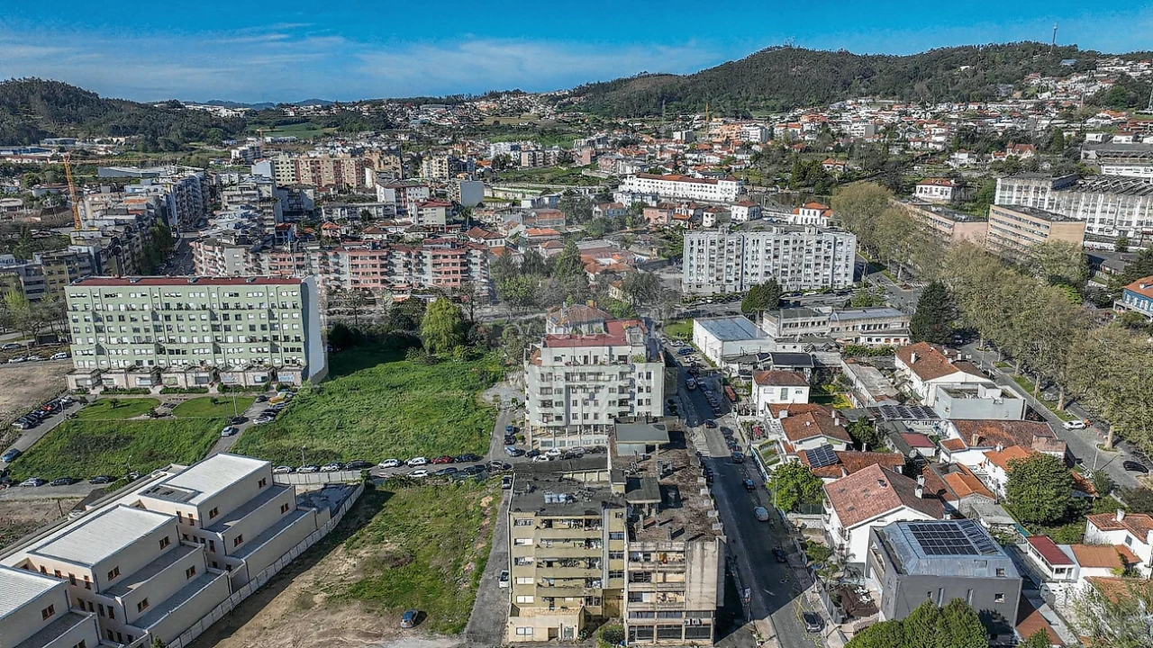 Apartamento T6 para Venda em Vila Nova de Famalicão e Calendário Foto 8