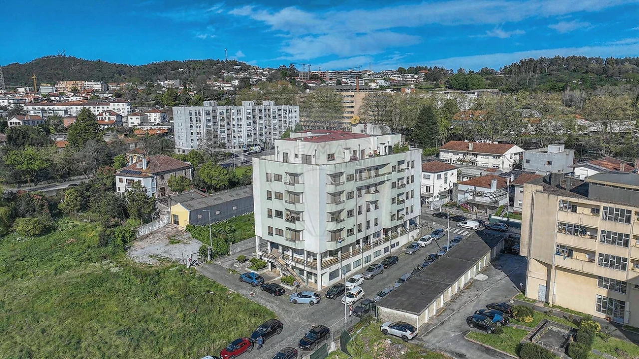 Apartamento T6 para Venda em Vila Nova de Famalicão e Calendário Foto 7