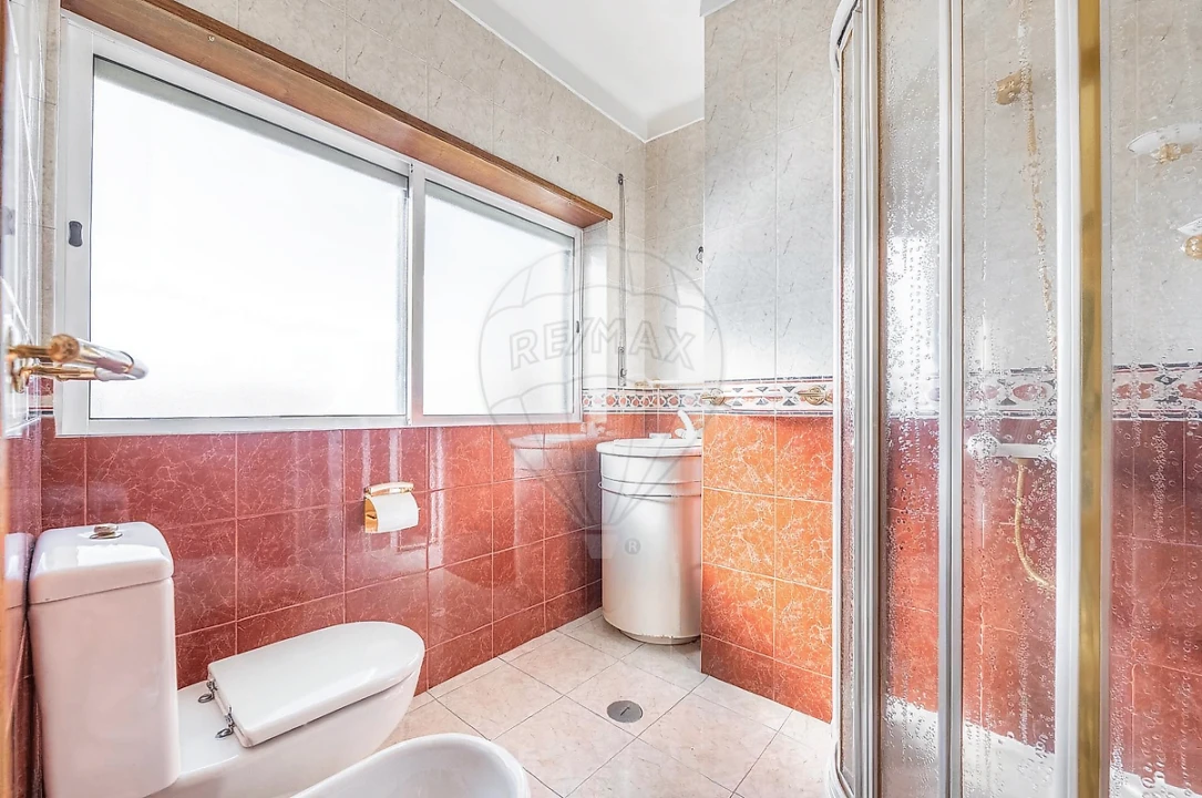 Apartamento T6 para Venda em Vila Nova de Famalicão e Calendário Foto 3