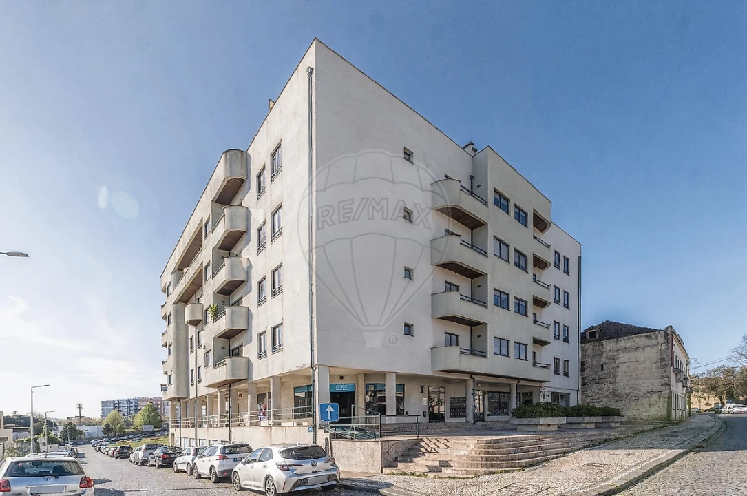 Apartamento T6 para Venda em Vila Nova de Famalicão e Calendário Foto 12