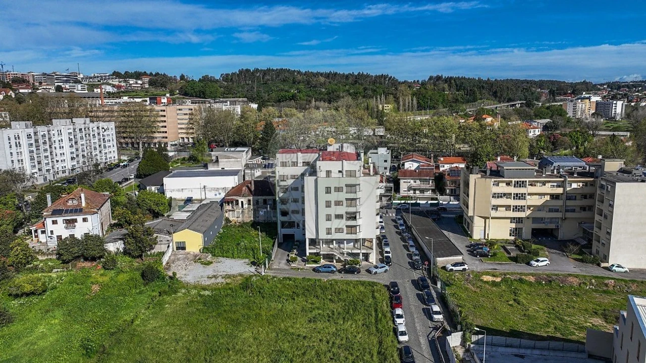 Apartamento T6 para Venda em Vila Nova de Famalicão e Calendário Foto 4
