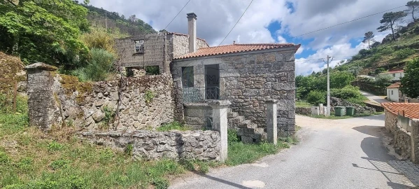 Moradia para Venda em Fiães