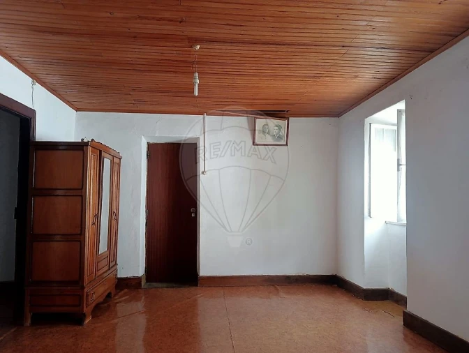 Moradia T2 para Venda em Ceira Foto 6