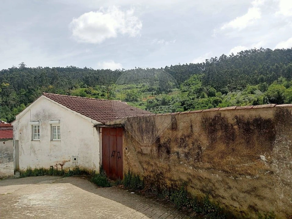 Moradia T2 para Venda em Ceira Foto 5