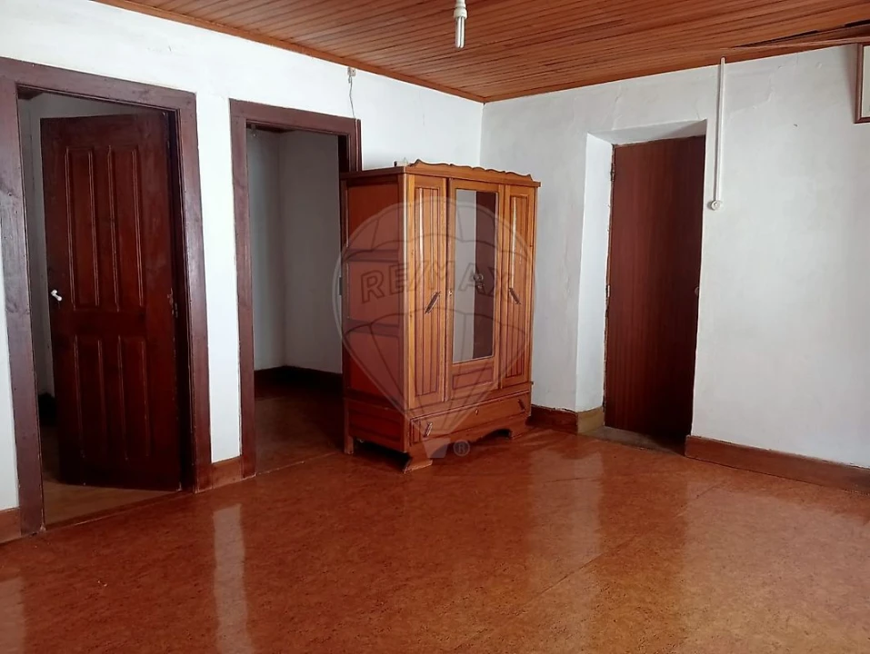 Moradia T2 para Venda em Ceira Foto 1
