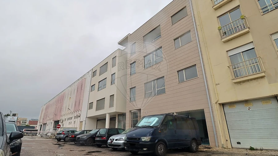 Negócio para Venda em Sé Nova, Santa Cruz, Almedina e São Bartolomeu