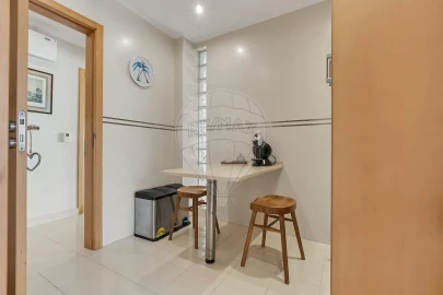 Moradia T4 para Venda em São Domingos de Rana