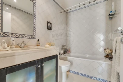 Moradia T4 para Venda em São Domingos de Rana