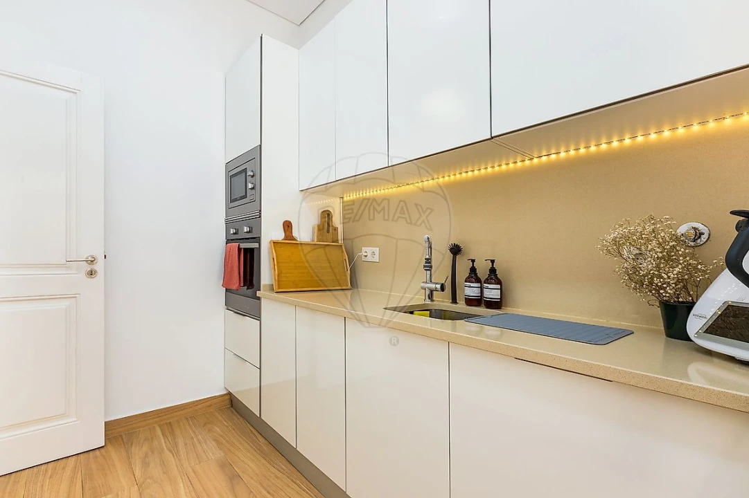 Apartamento T1 para Venda em Campolide Foto 15