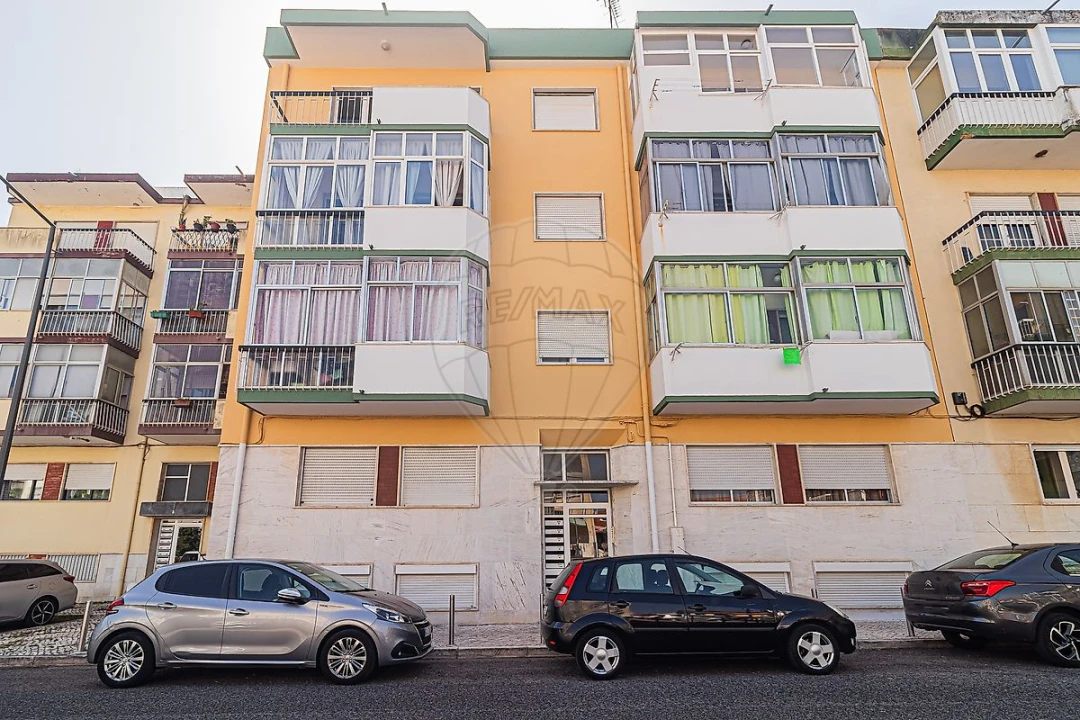 Apartamento T2 para Venda em Algueirão-Mem Martins Foto 36