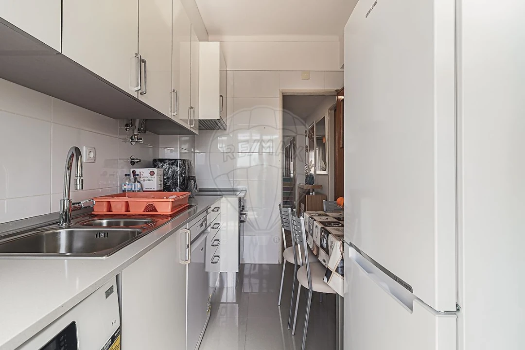 Apartamento T2 para Venda em Algueirão-Mem Martins Foto 23