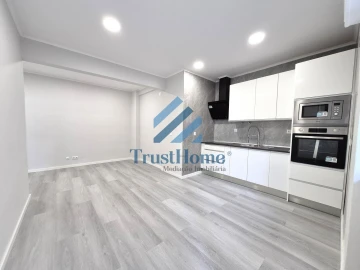 Apartamento para Venda em Venteira