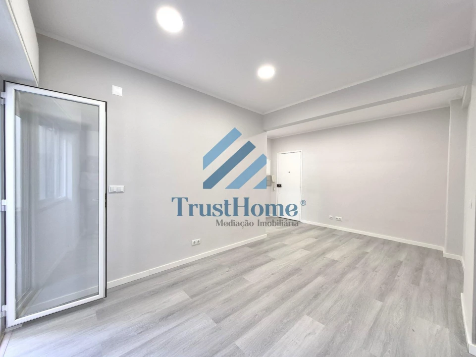 Apartamento para Venda em Venteira Foto 3