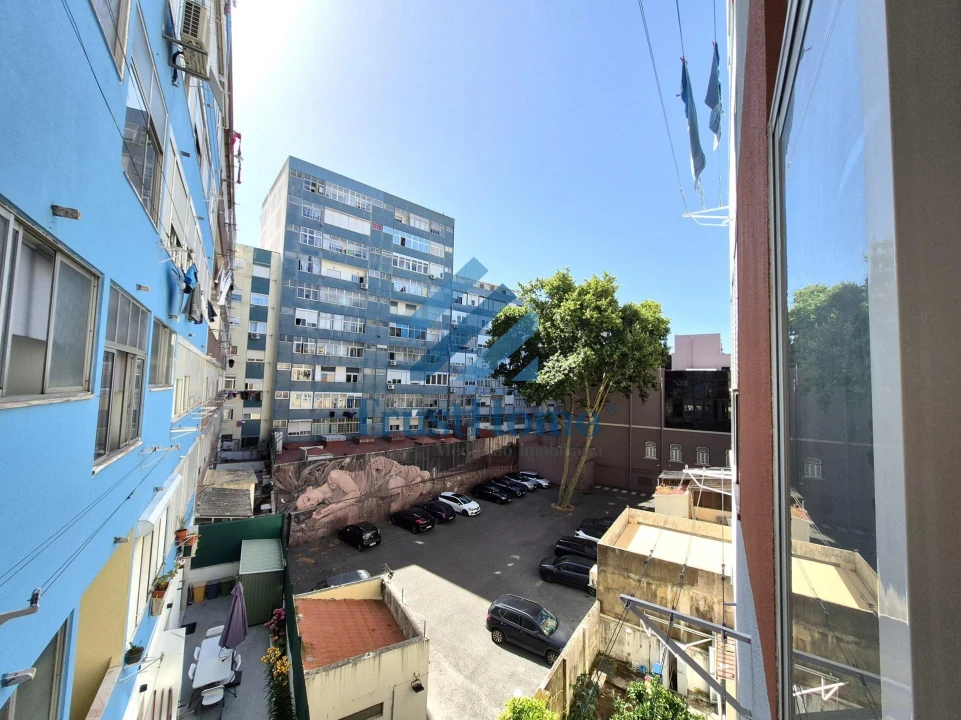 Apartamento para Venda em Venteira Foto 9